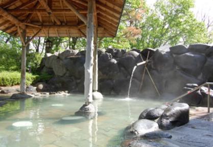 やくらい薬師の湯 露天風呂